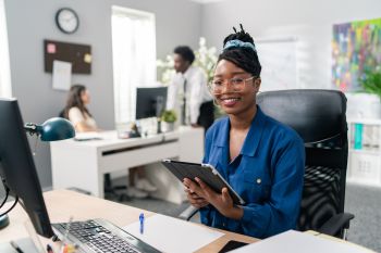 Financial Center Cleaning in Community, Virginia